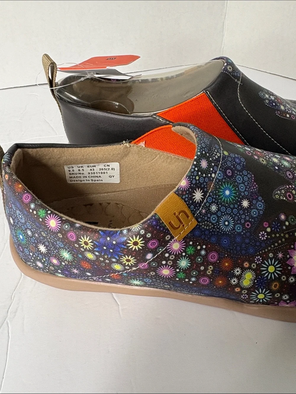 NWT UIN Pray for Goodness Slip On